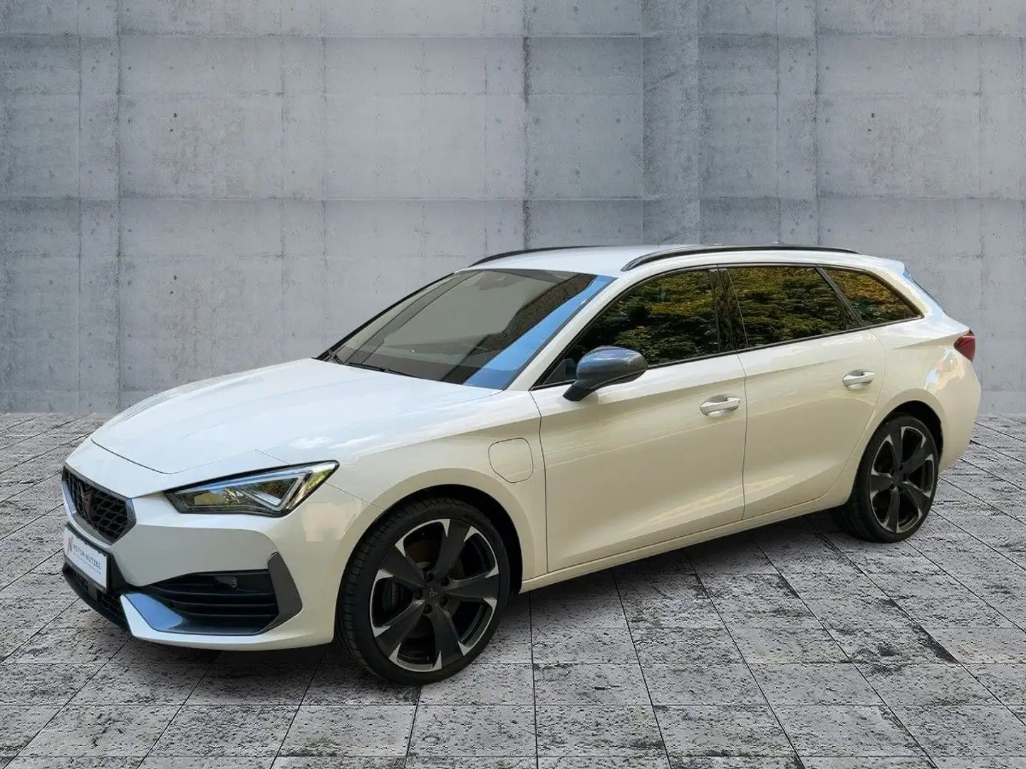 CUPRA Leon ST 1.4 TSI DSG LED+ACC+NAVI+DCC+SHZ+PDC+19" Weiß - 2