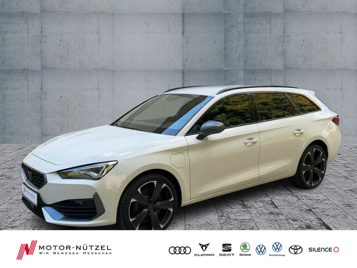 CUPRA Leon ST 1.4 TSI DSG LED+ACC+NAVI+DCC+SHZ+PDC+19" Weiß - 1