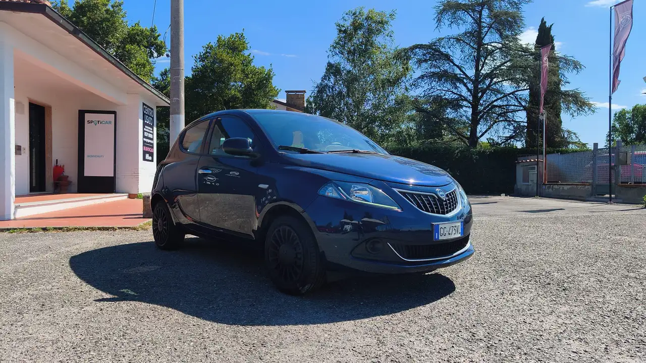 Lancia Ypsilon 2022 — фото 13