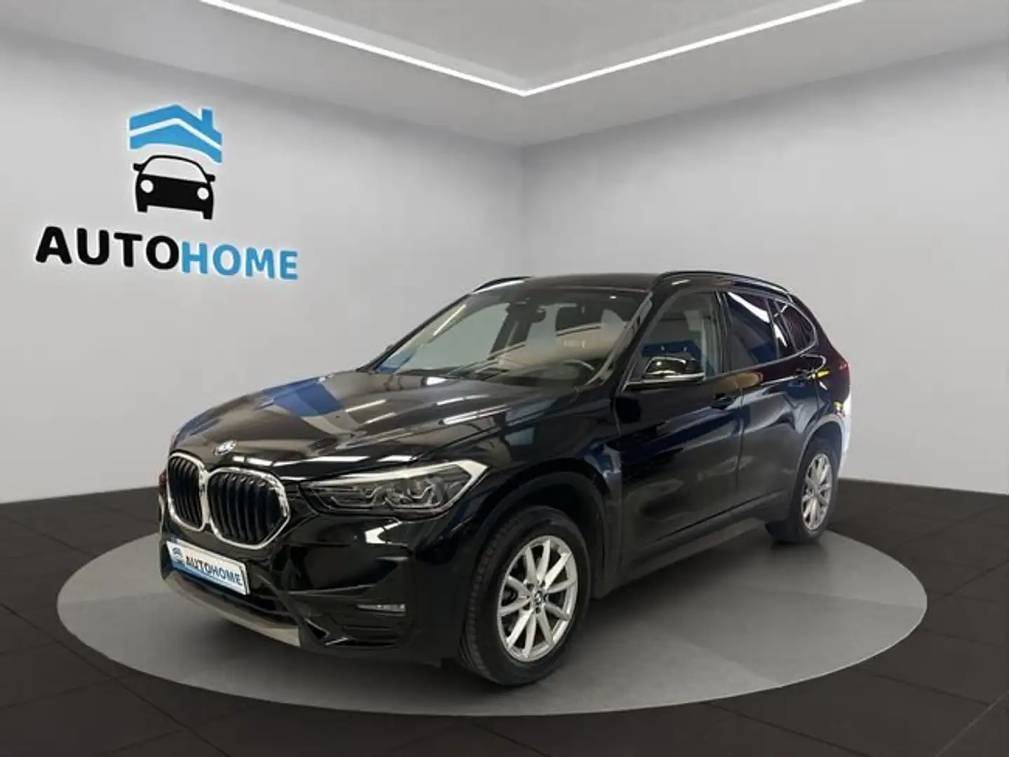 BMW X1 sDrive 18dA Business Negro - 1
