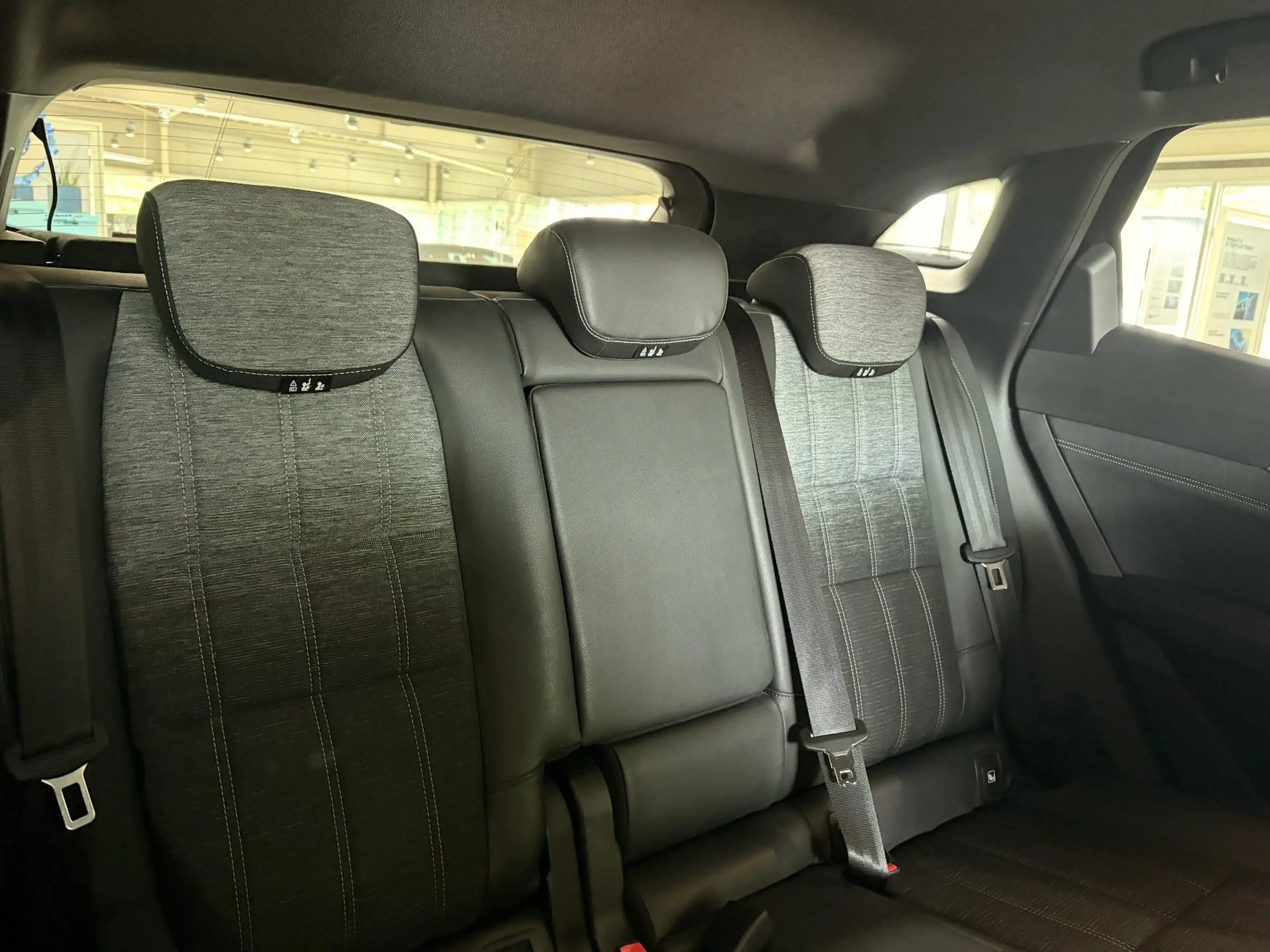 Renault Austral Techno Mild Hybrid 160 Automatik — photo 7