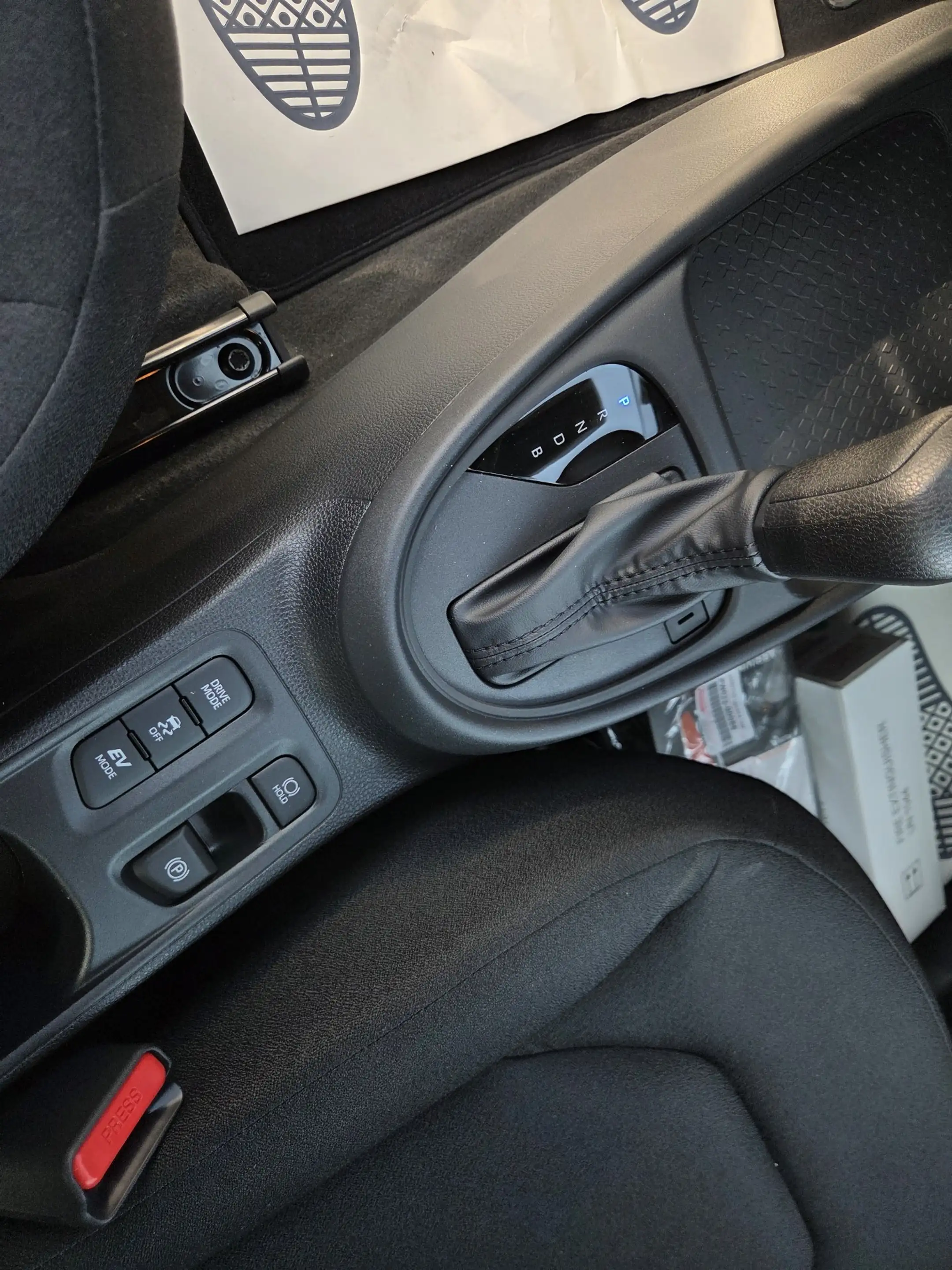 Toyota Aygo X X Hybrid 1.5i VVT-i (85 kW)☆CARPLAY☆CAM☆ADAPCRUISE — photo 10