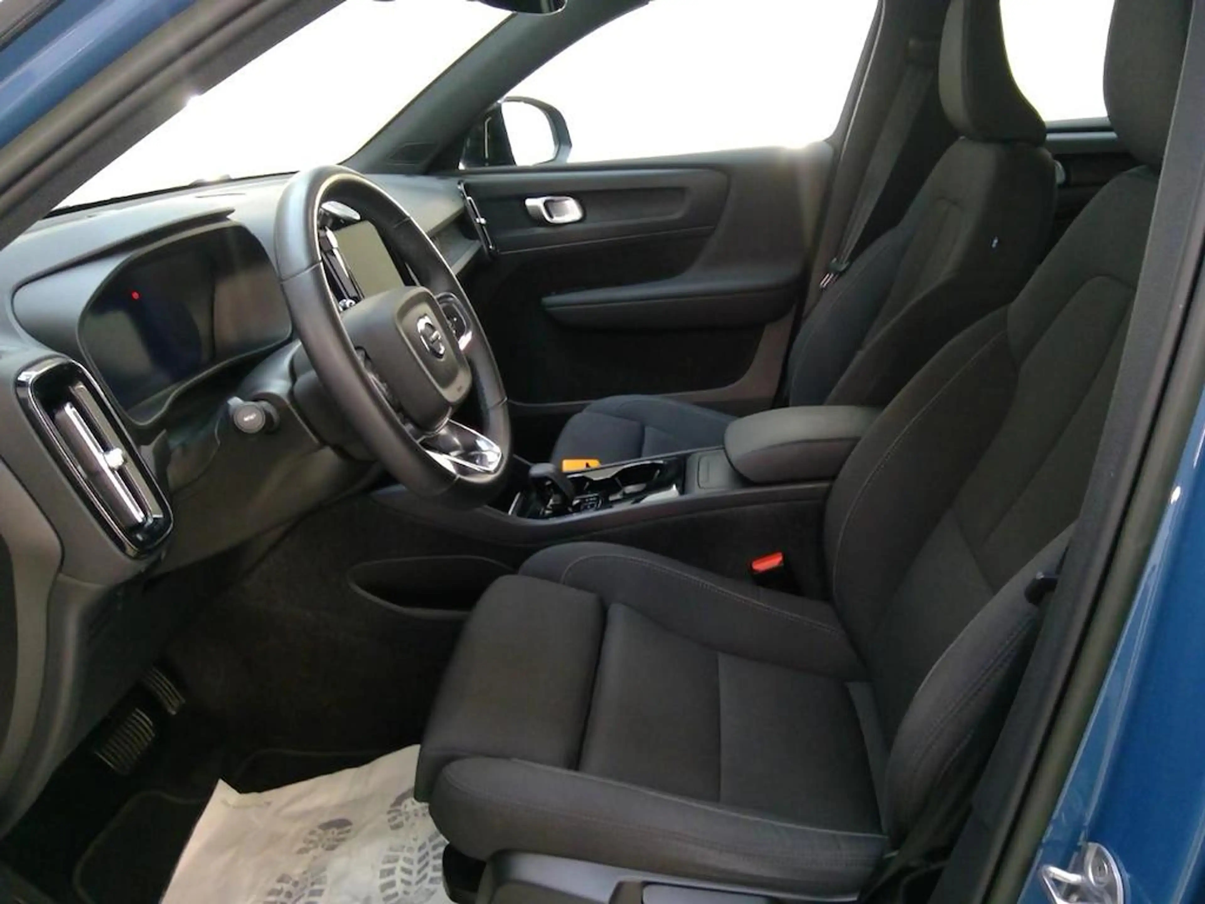 Volvo XC40 RECHARGE CORE 70 kWh (94% SOH) I TREKHAAK I APPLE — photo 4