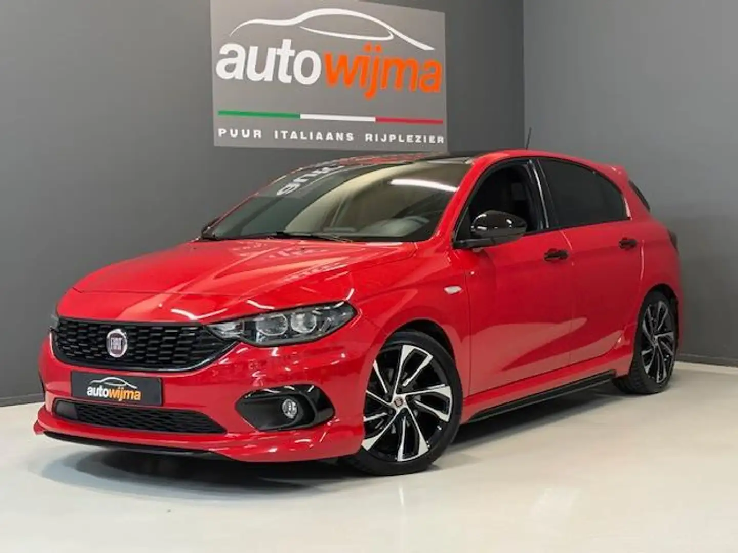 Fiat Tipo 1.4 T-Jet 120pk 16v S-Design met Sport pakket! Uni Rood - 1