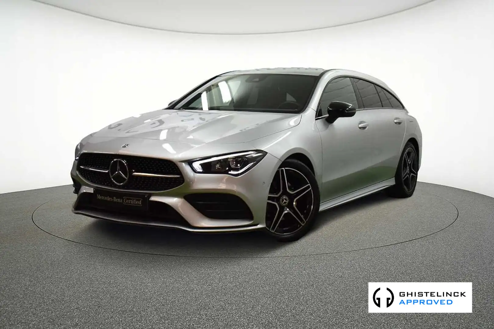 Mercedes-Benz CLA 180 Shooting Brake - 1