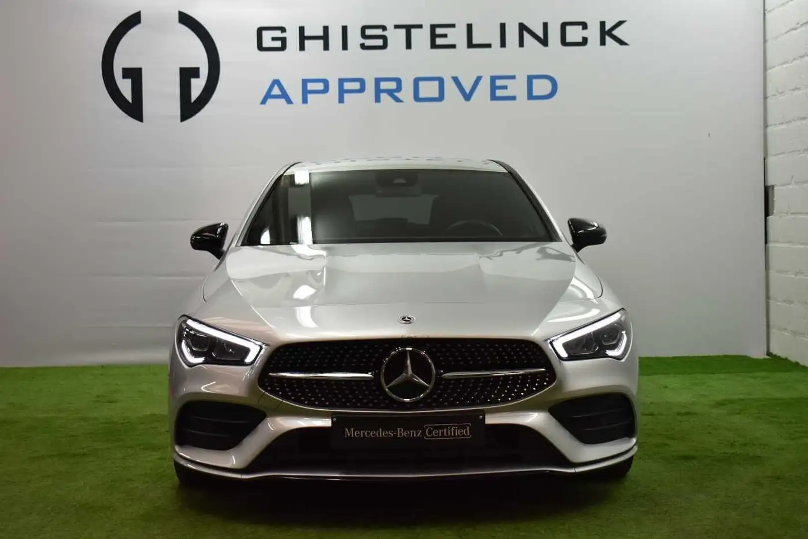 Mercedes-Benz CLA 180 Shooting Brake - 2