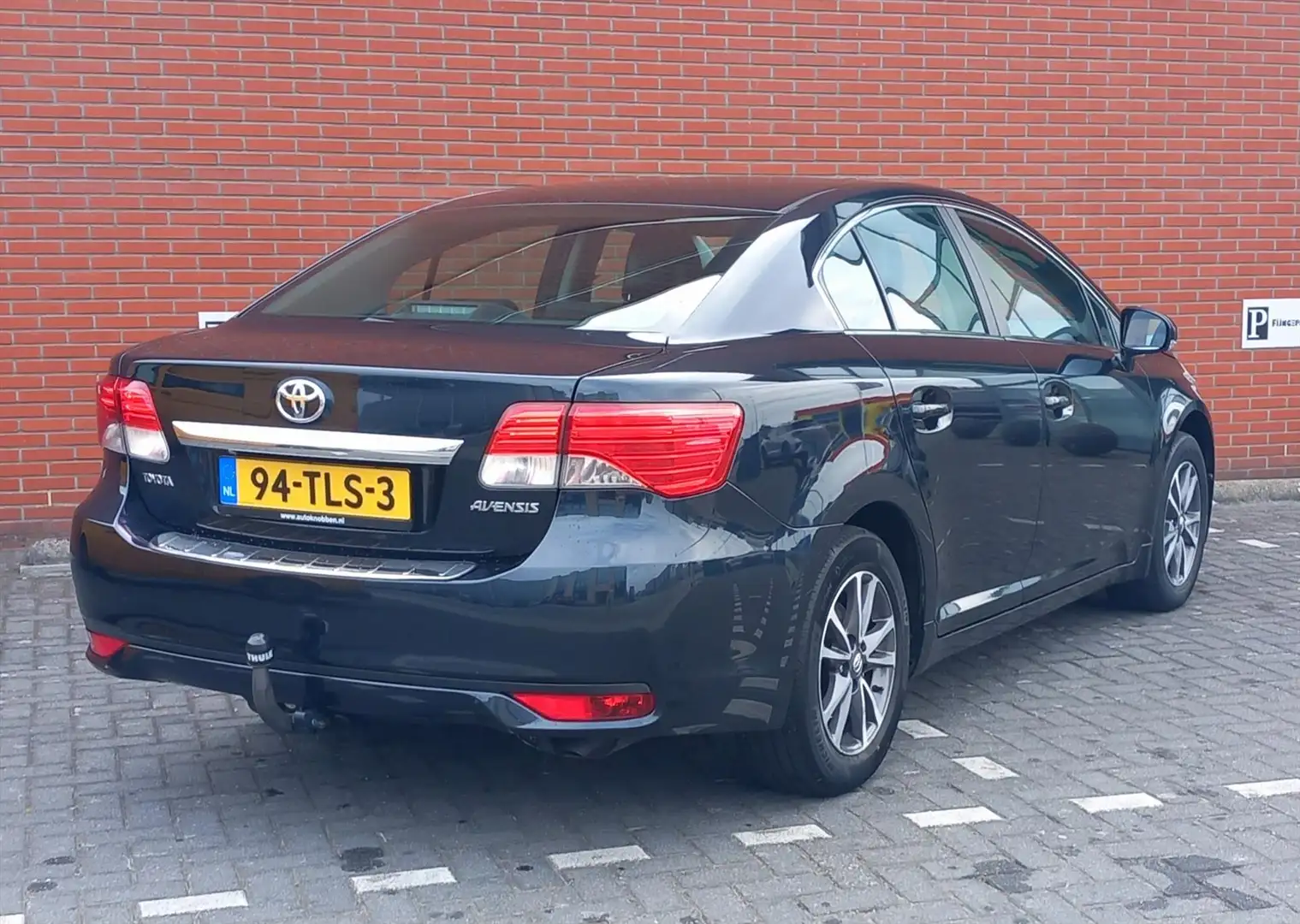 Toyota Avensis 1.8 16V VVT-I SEDAN Business Camera/Navigatie/Trek Blauw - 2