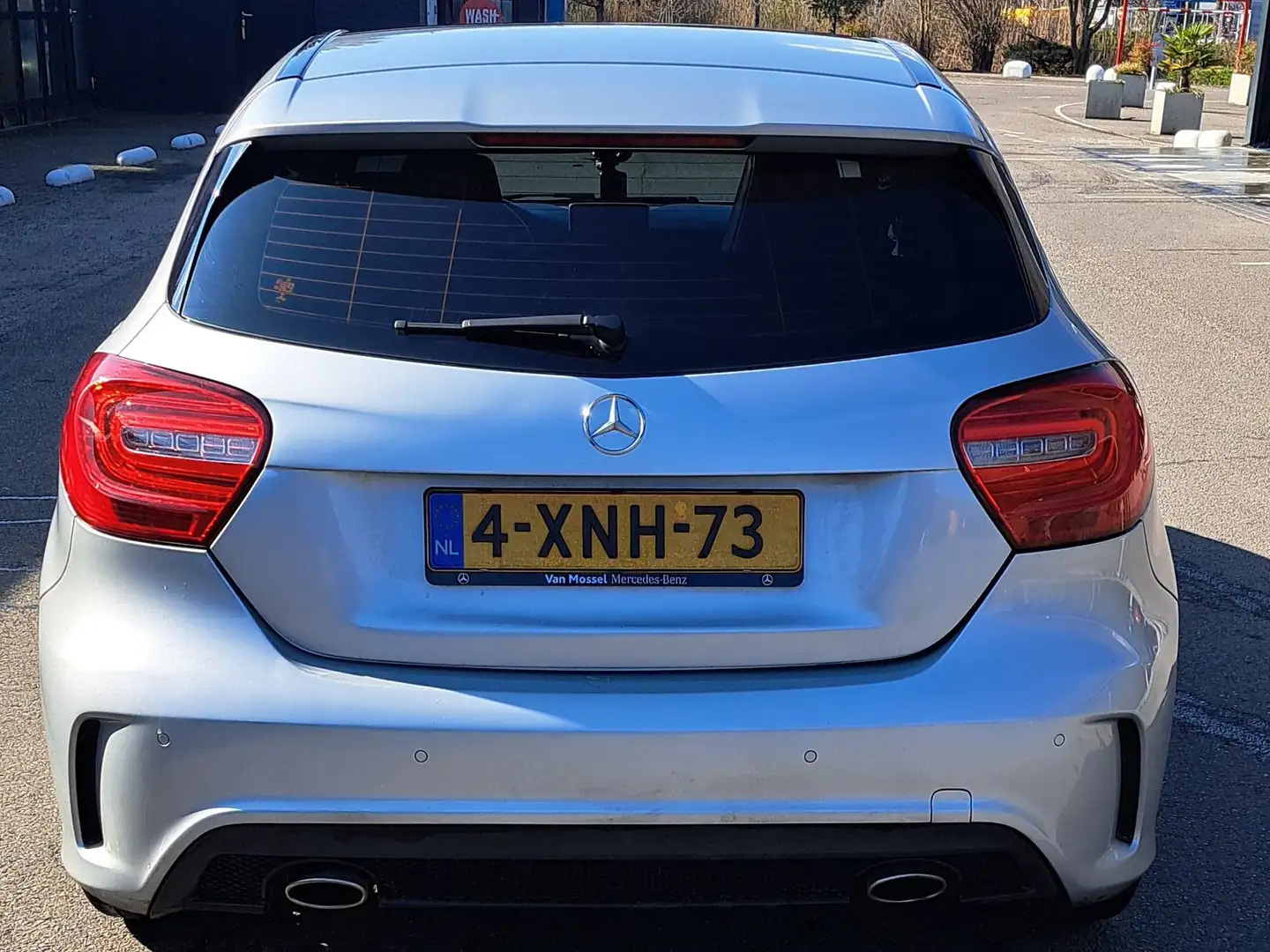 Mercedes-Benz A 180 A+180+Prestige Grijs - 2