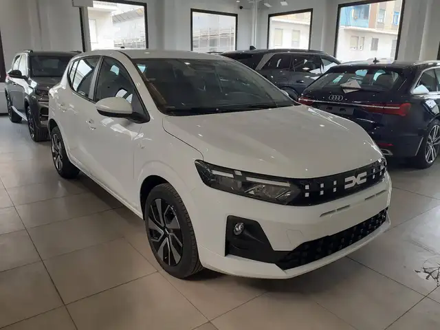 Dacia Sandero view 2