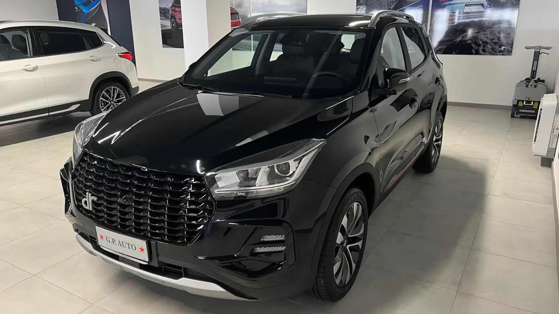 DR Automobiles DR5.0 1.5 CVT Bi-Fuel GPL s3 Schwarz - 1