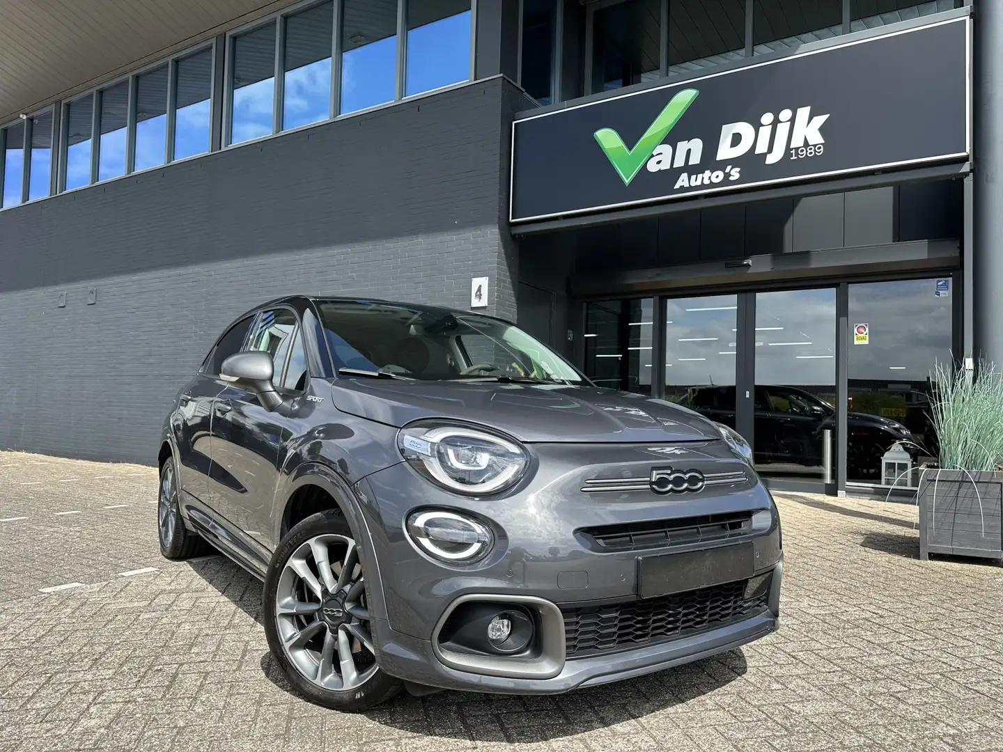 Fiat 500X 1.5 Hybrid Sport Grau - 1