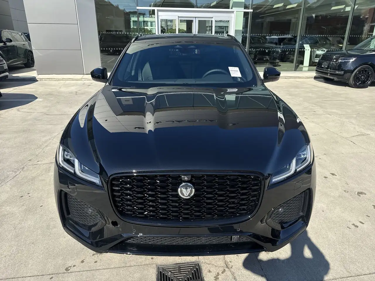 Jaguar F-Pace снимка Jaguar F-Pace
