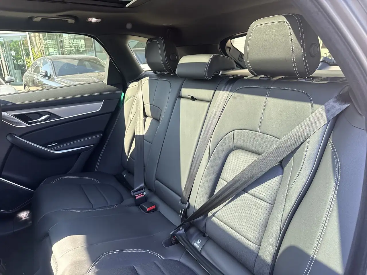 Jaguar F-Pace снимка Jaguar F-Pace