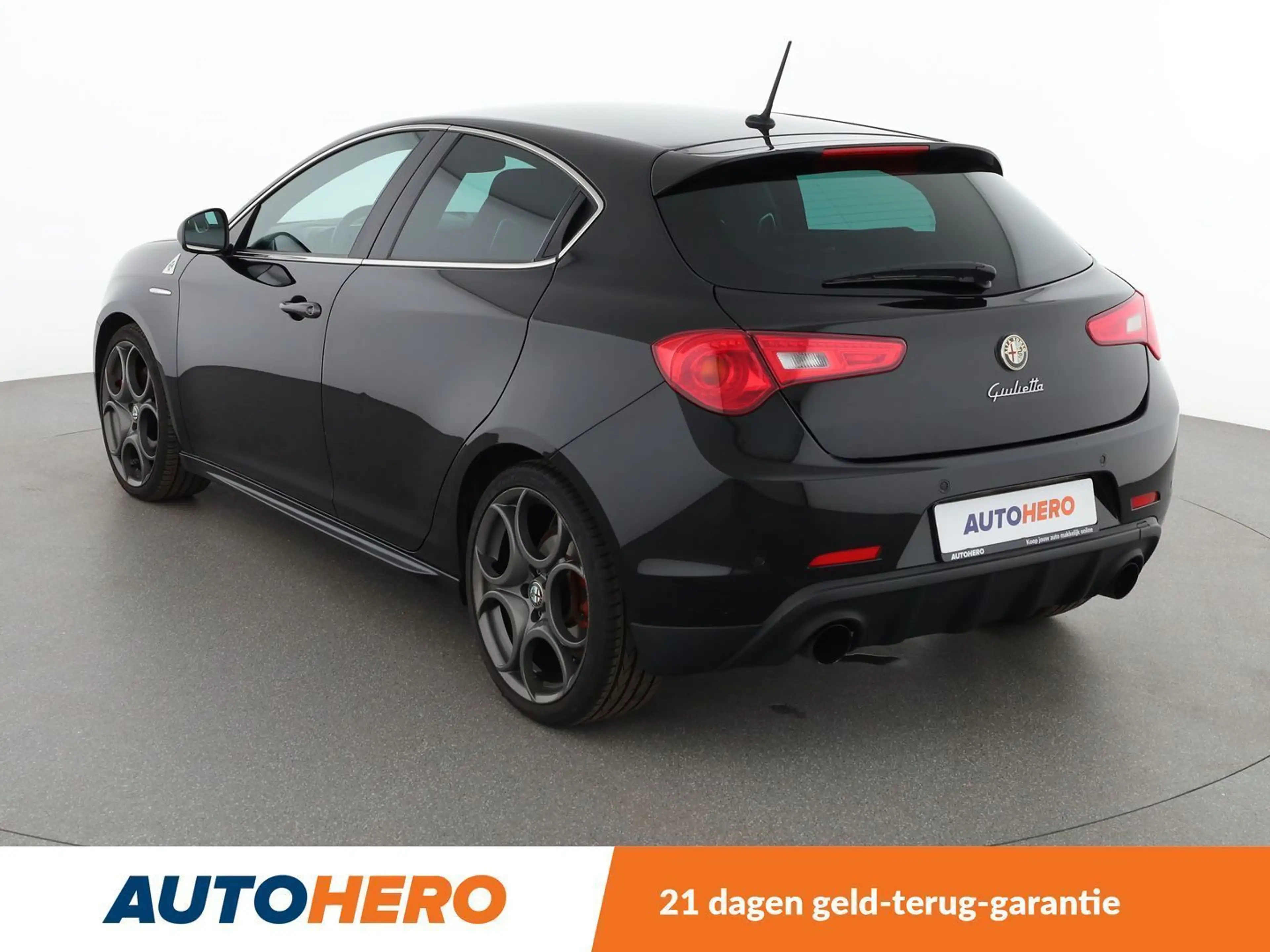 Alfa Romeo Giulietta 1.8 Turbo Quadrifoglio Verde — photo 4