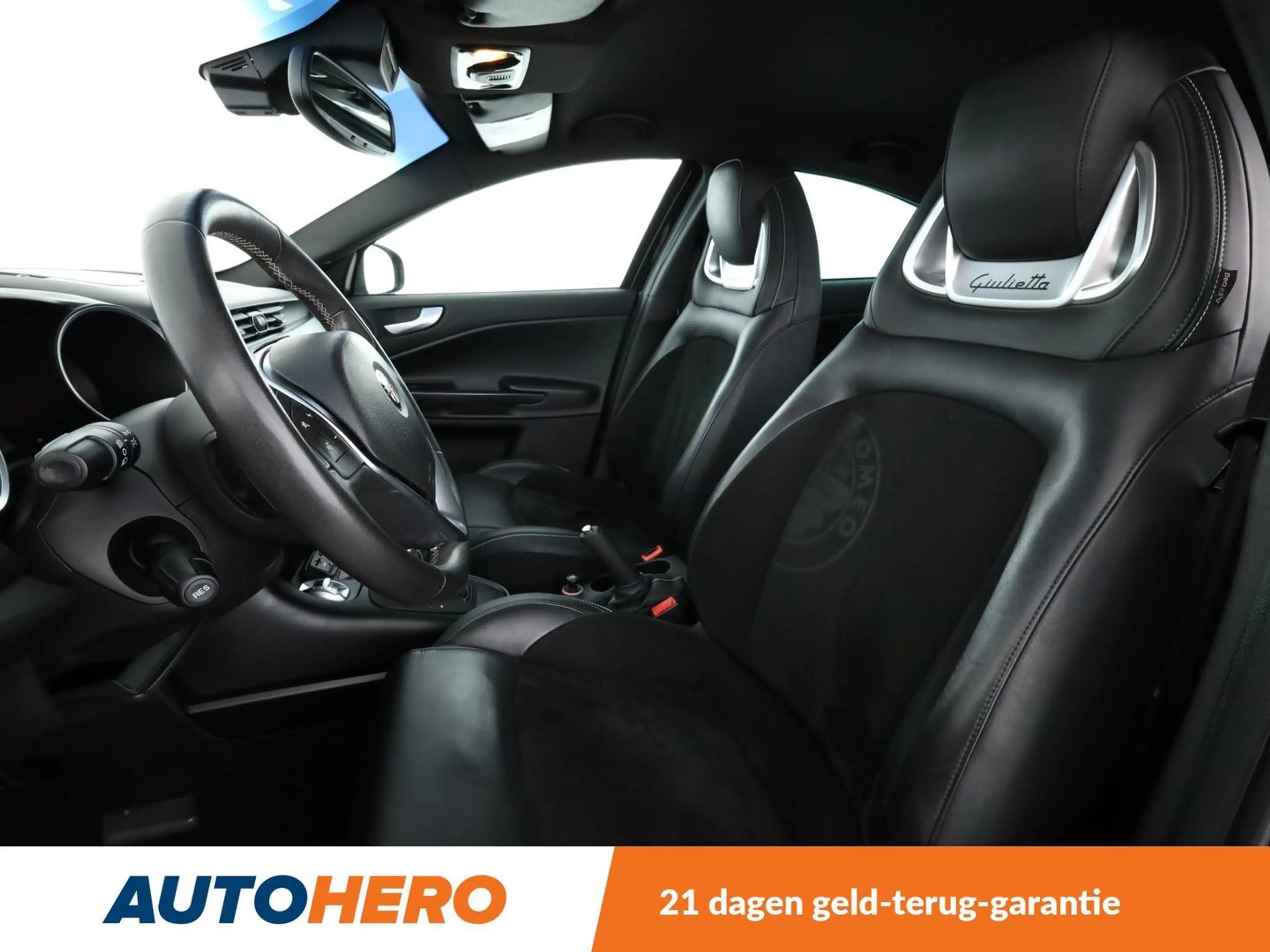 Alfa Romeo Giulietta 1.8 Turbo Quadrifoglio Verde — photo 10