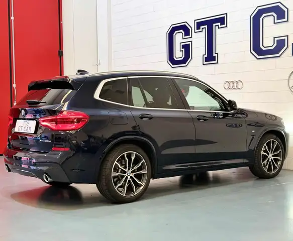 BMW X3 view 7