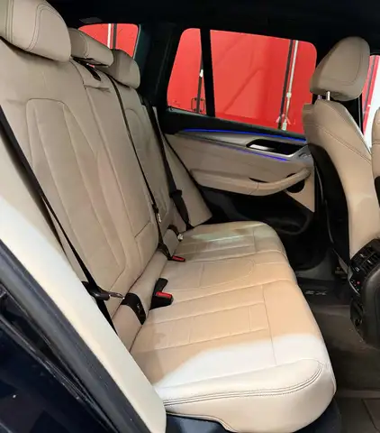 BMW X3 view 14