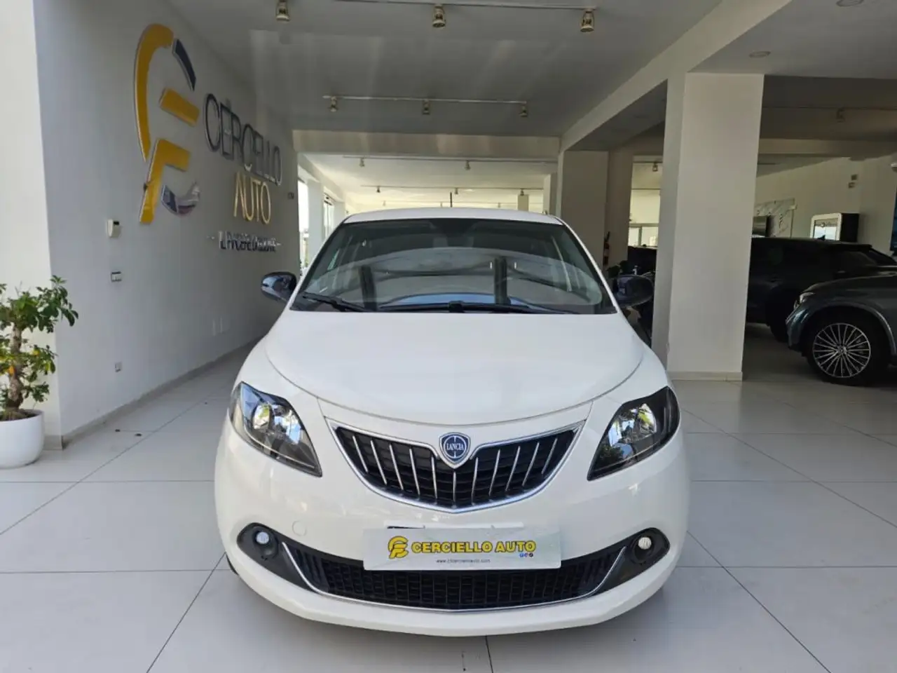 Lancia Ypsilon