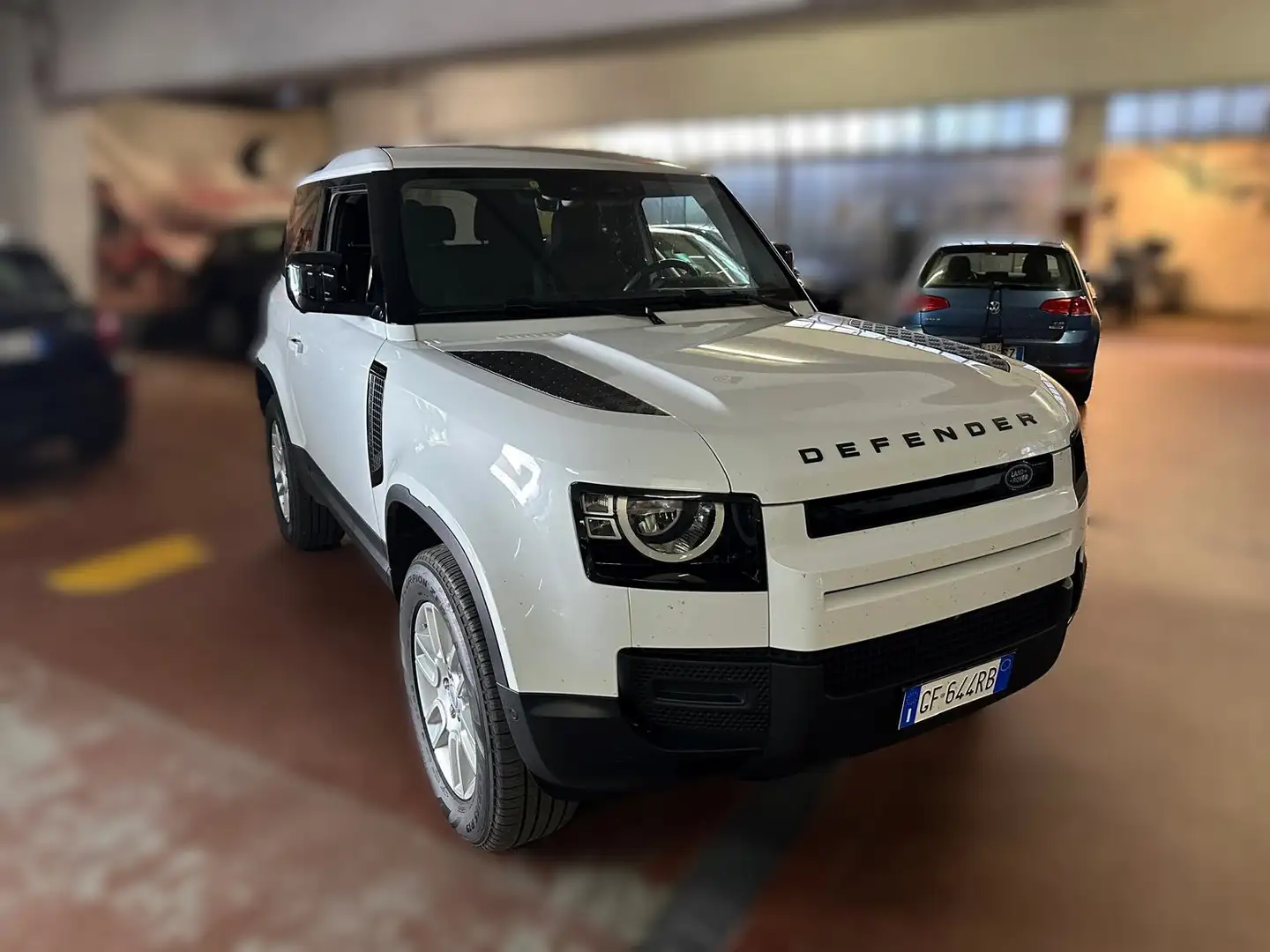 Land Rover Defender 90 3,0D I6 200 CV AWD Auto X-Dynamic SE PERFETTA Bílá - 2