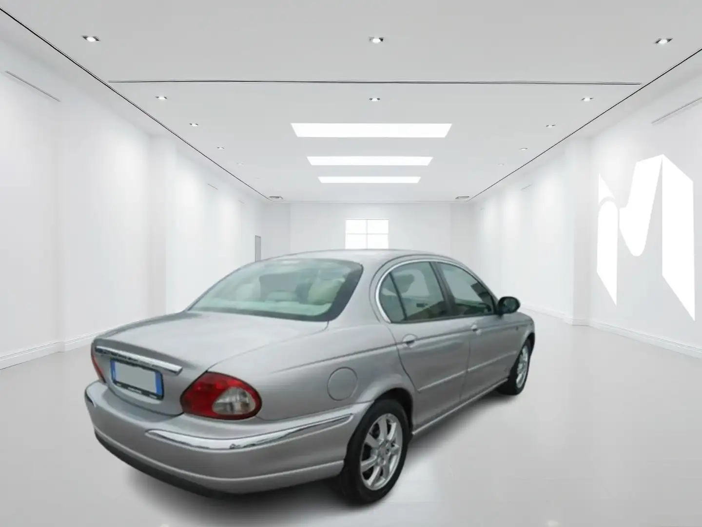 Jaguar X-Type 2.0 D cat Executive CW691DV Ezüst - 1