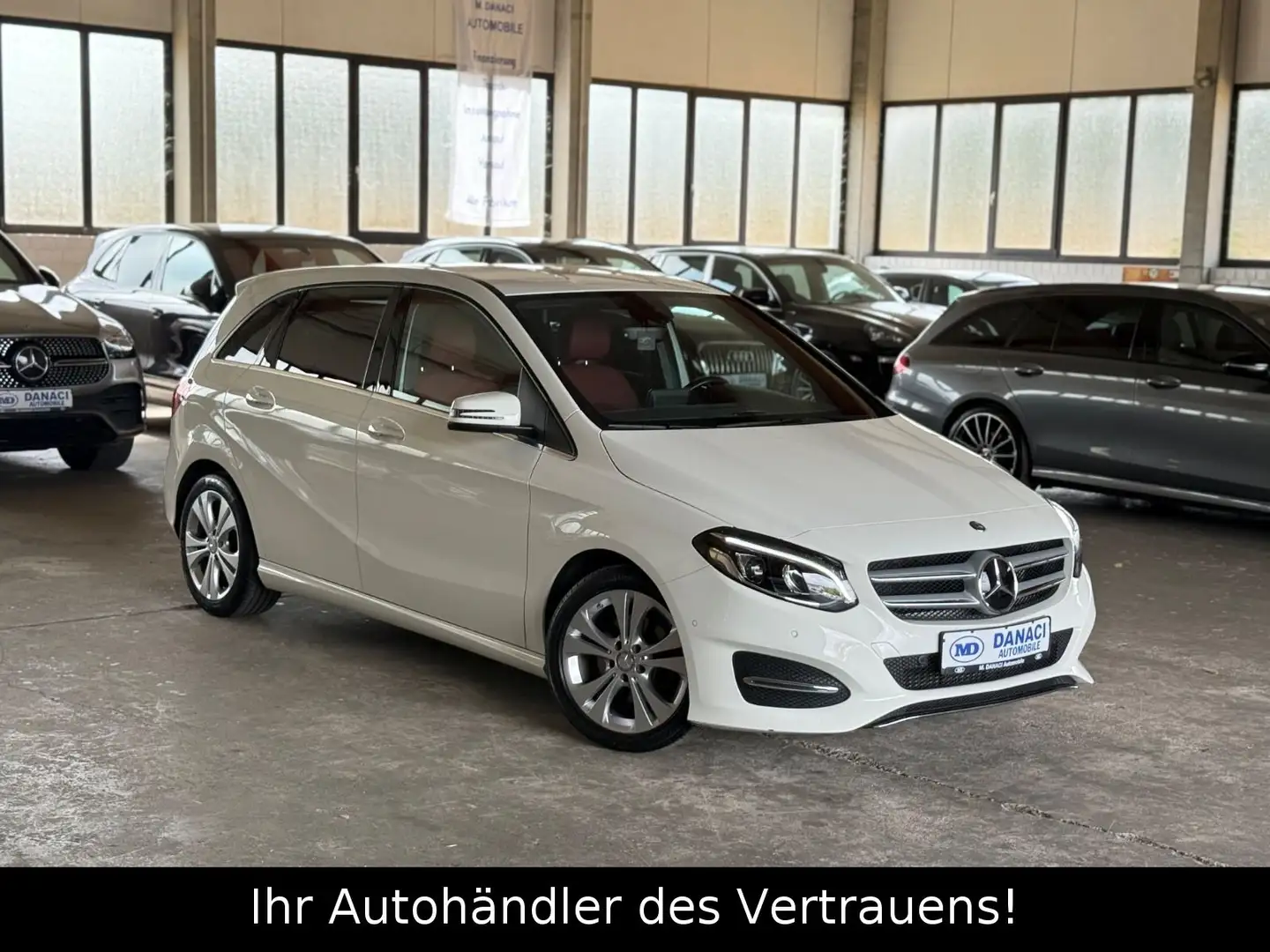 Mercedes-Benz B 200 B -Klasse B 200 Exklusiv*DISTRONIC*Kamera*AHK* Weiß - 1