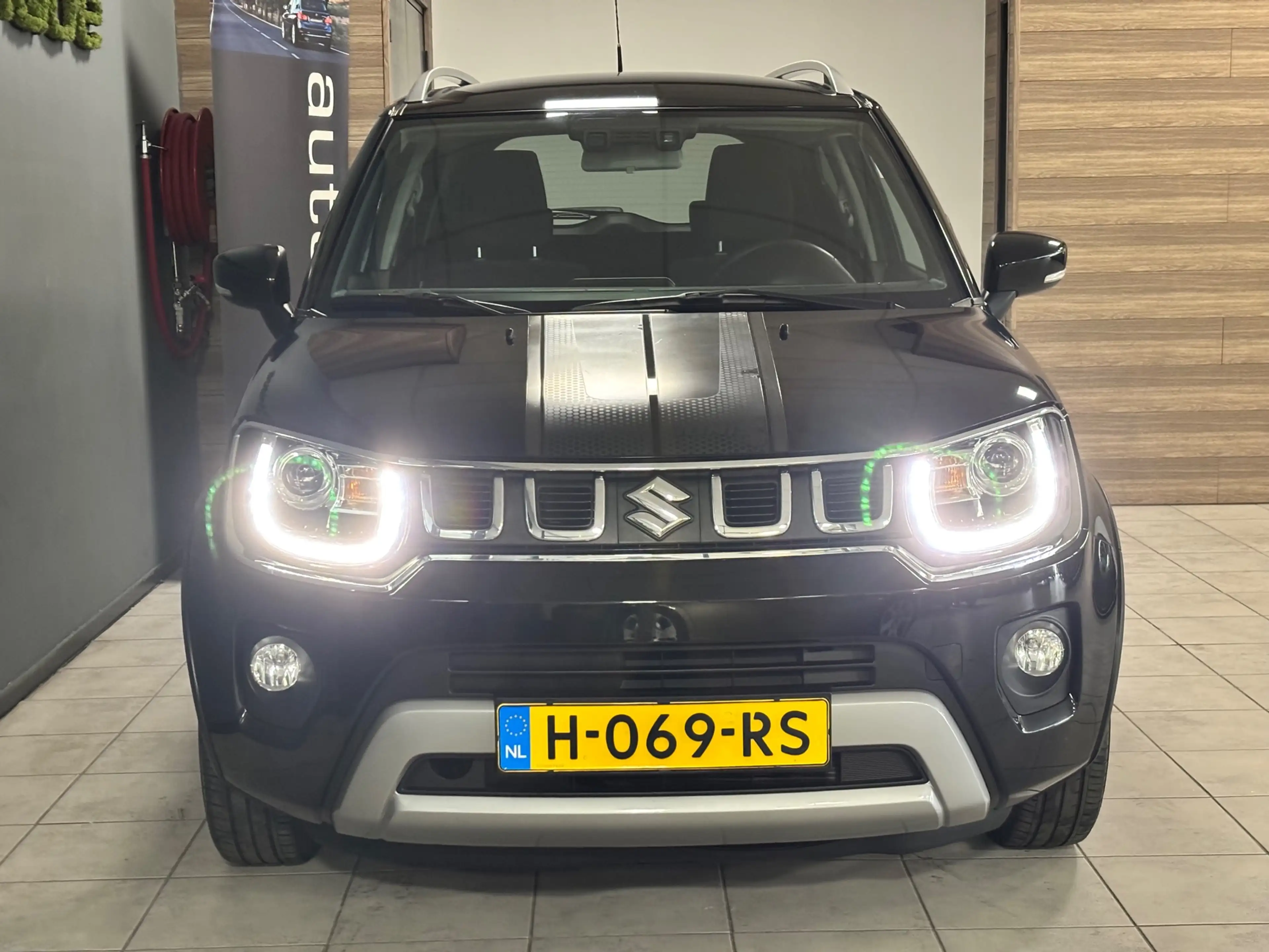 Suzuki Ignis 1.2 Smart Hybrid Style camera/carplay — photo 11
