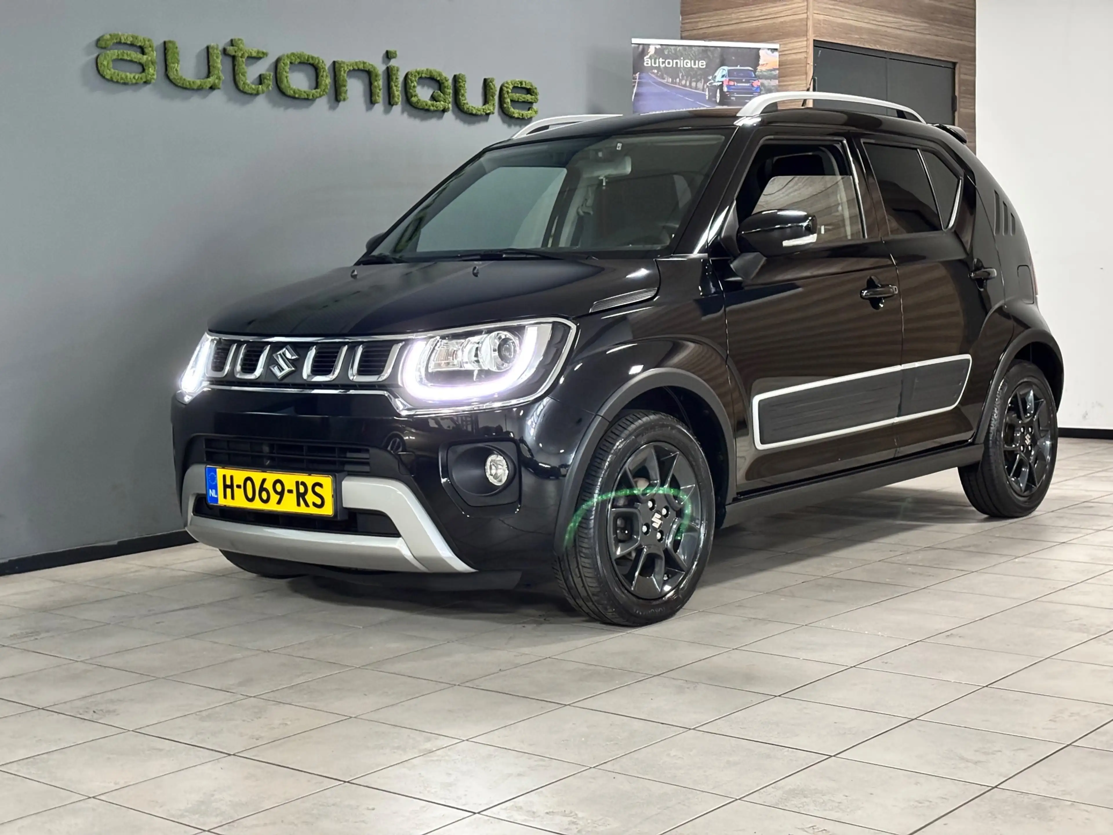 Suzuki Ignis 1.2 Smart Hybrid Style camera/carplay — photo 15