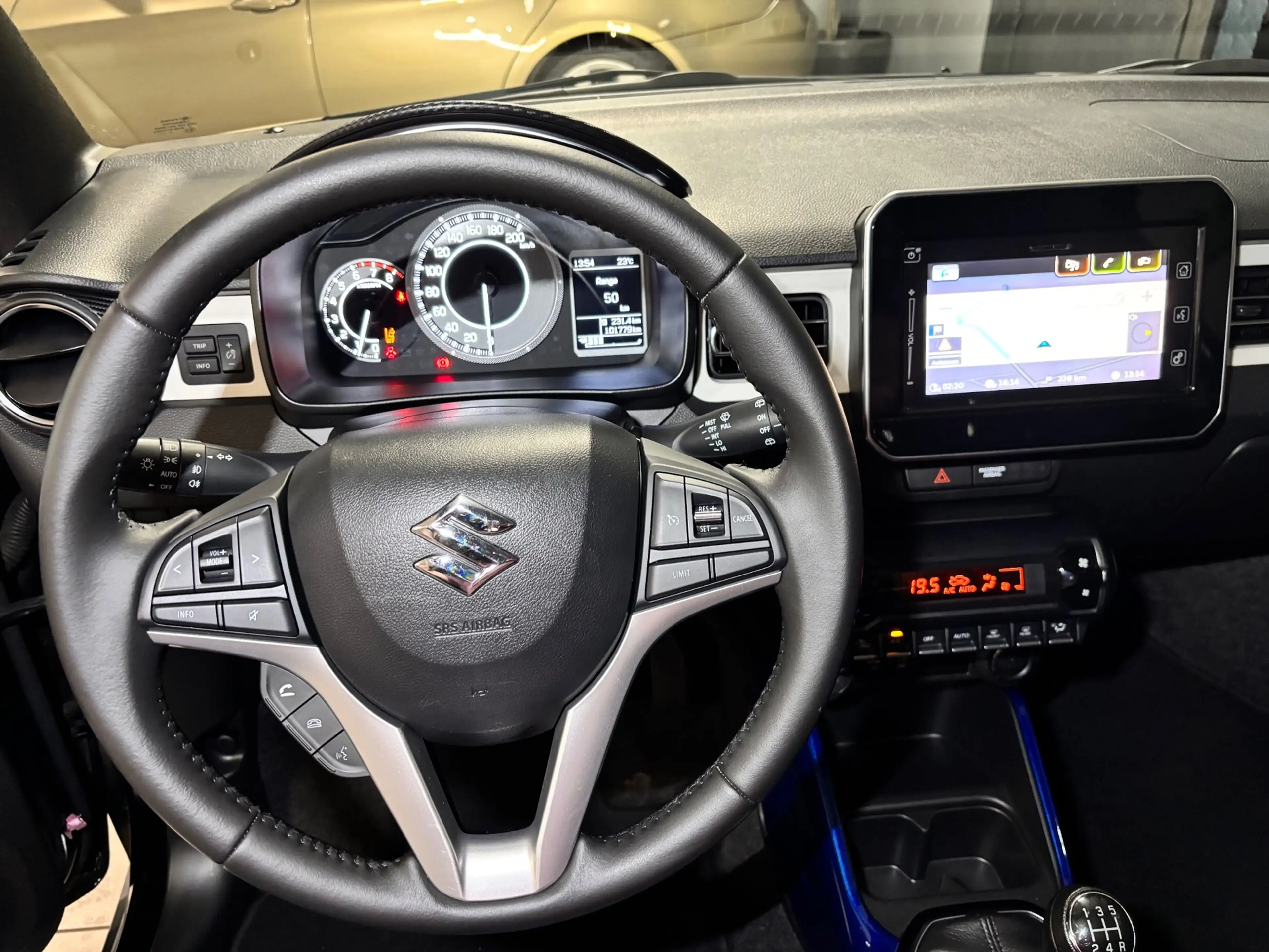 Suzuki Ignis 1.2 Smart Hybrid Style camera/carplay — photo 13