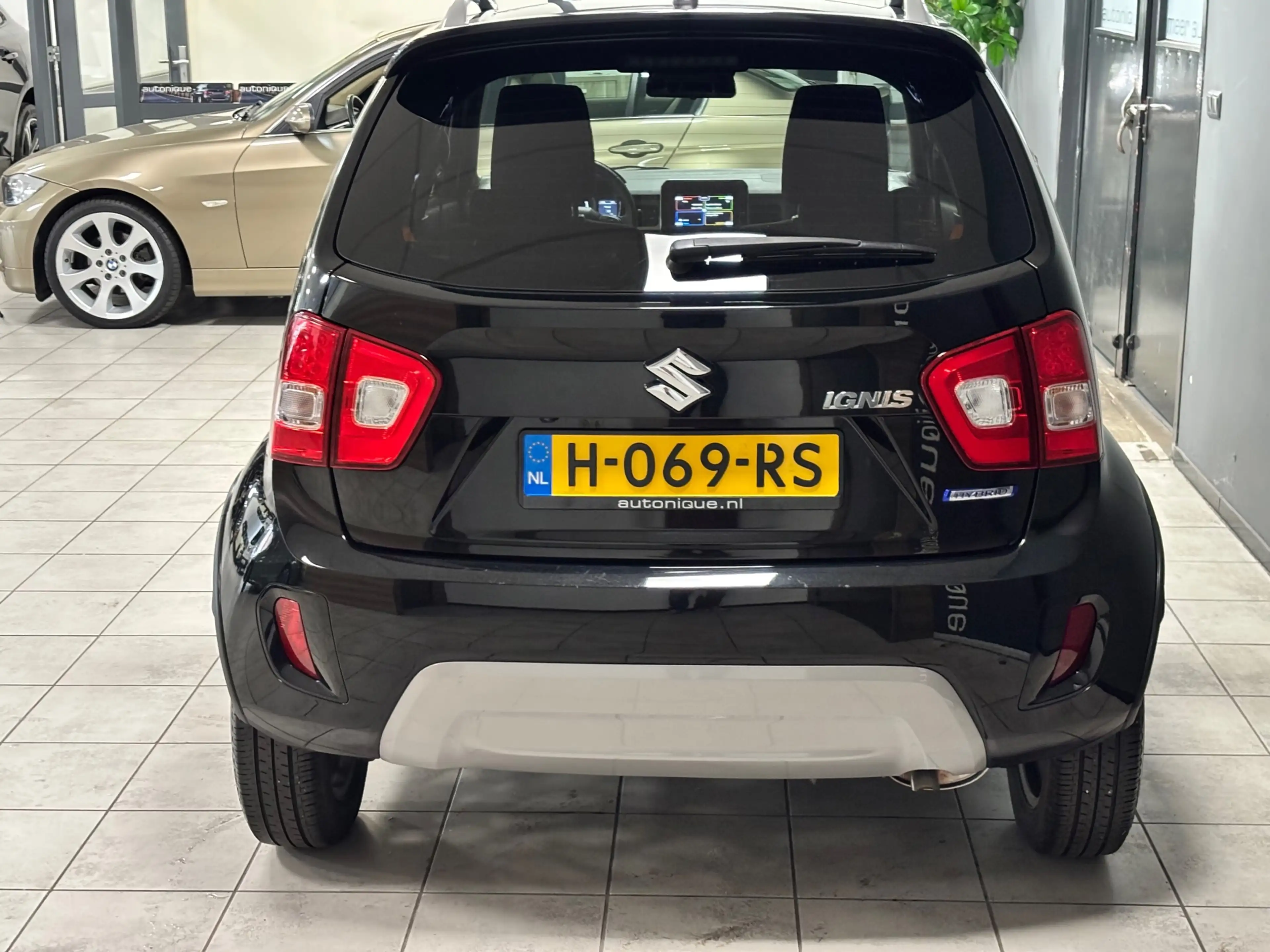 Suzuki Ignis 1.2 Smart Hybrid Style camera/carplay — photo 12