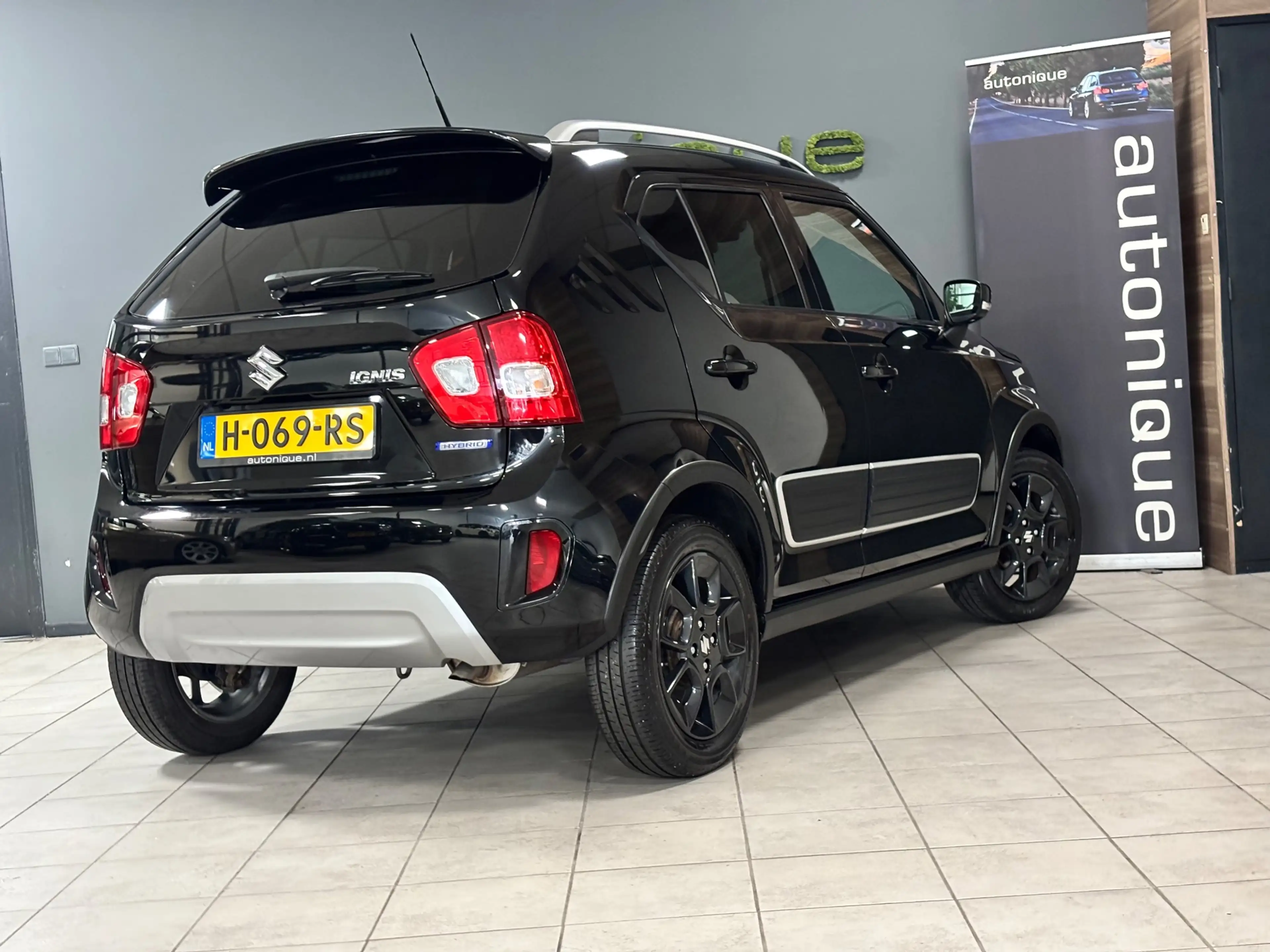 Suzuki Ignis 1.2 Smart Hybrid Style camera/carplay — photo 6