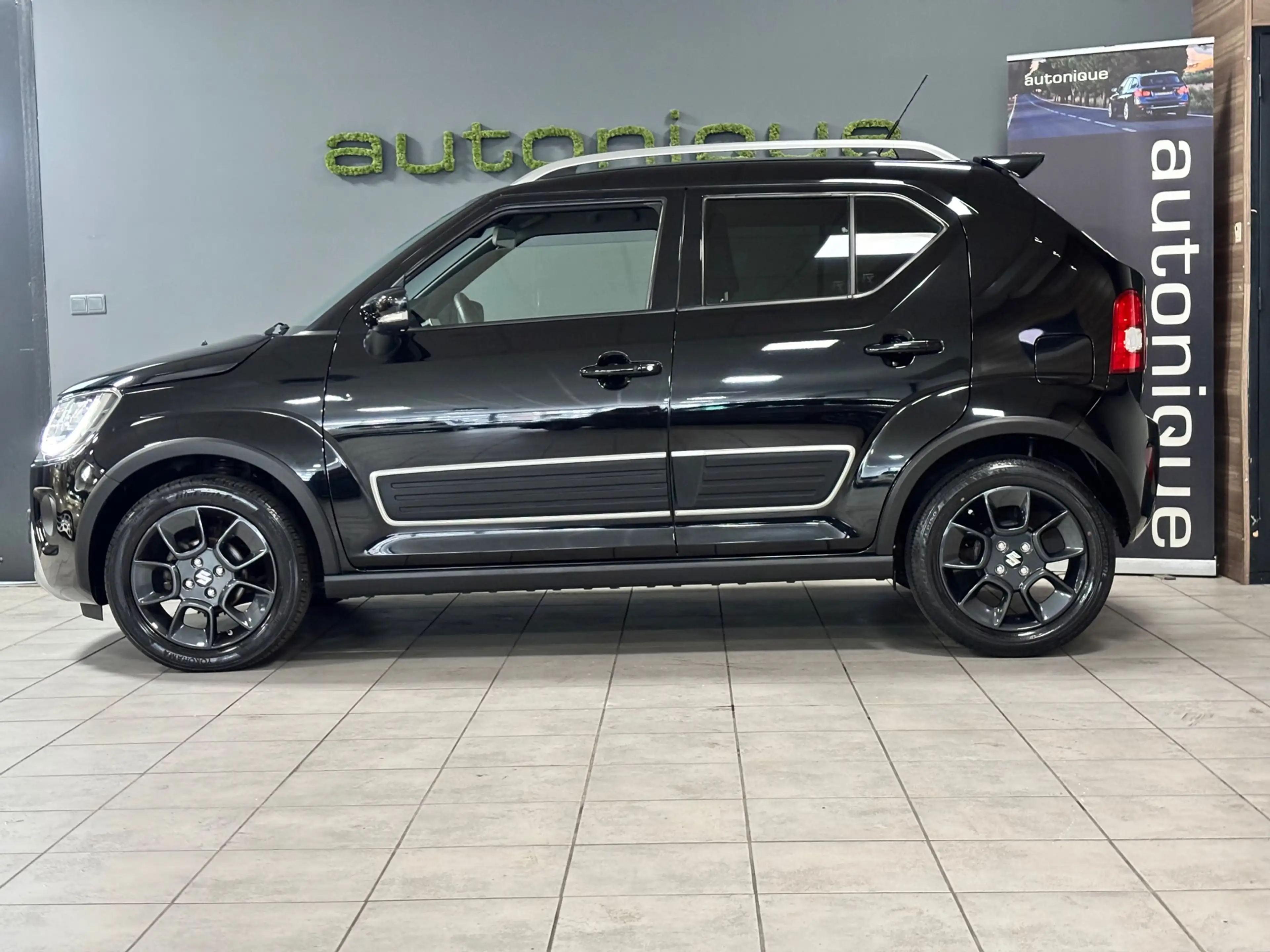 Suzuki Ignis 1.2 Smart Hybrid Style camera/carplay — photo 9