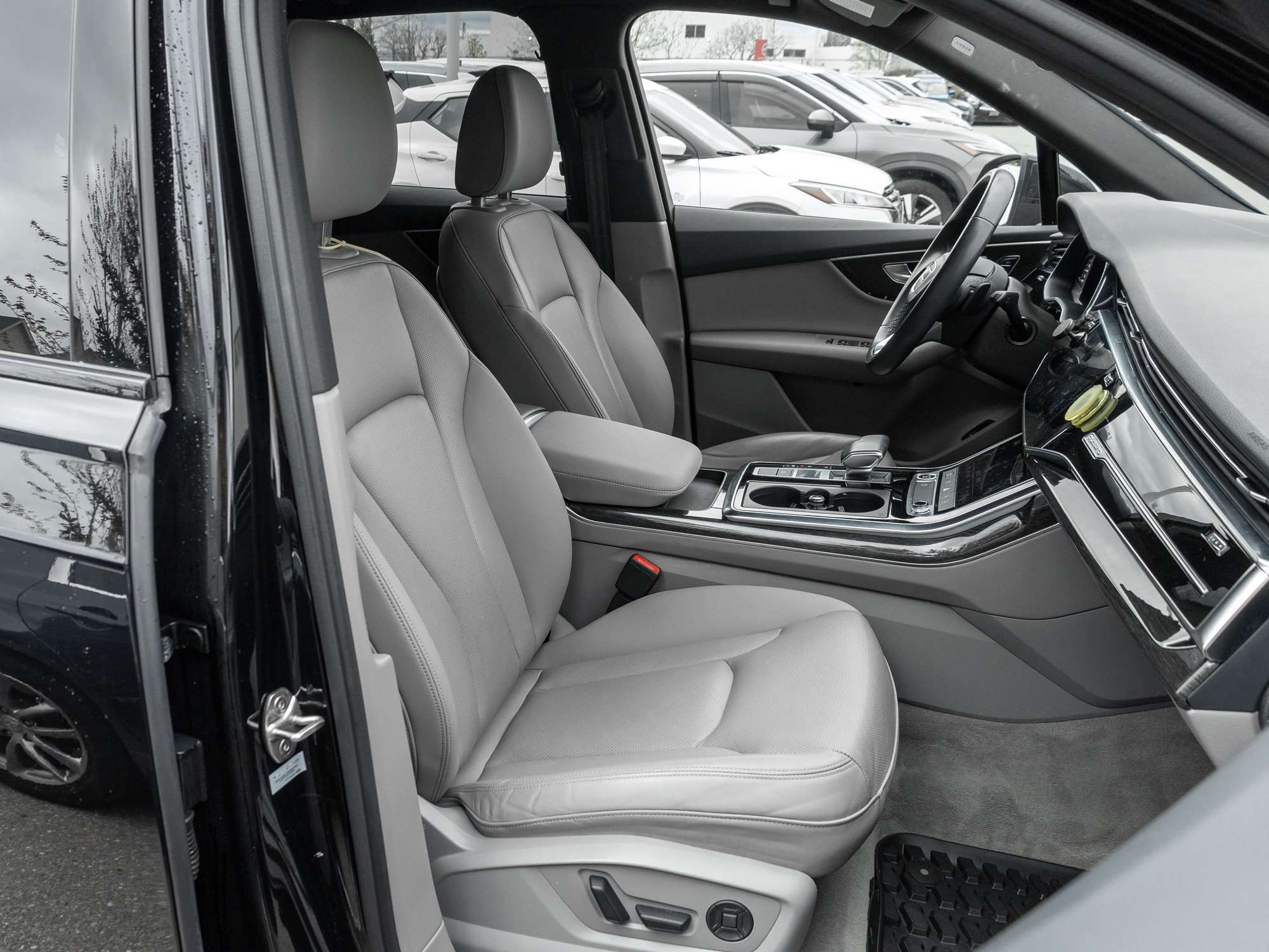 2022 Audi Q7 Progressiv 55 TFSI quattro thumb 22