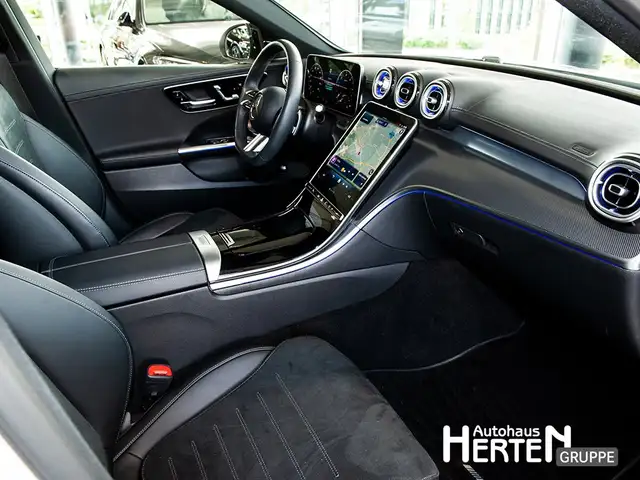 Mercedes-Benz C Class view 6