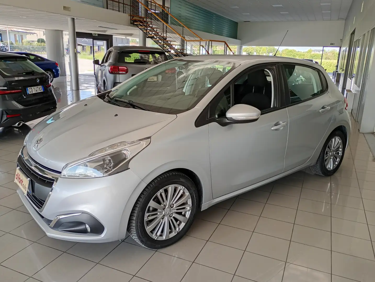 Peugeot 208 208 5p 1.6 Bluehdi 75cv Grigio - 1