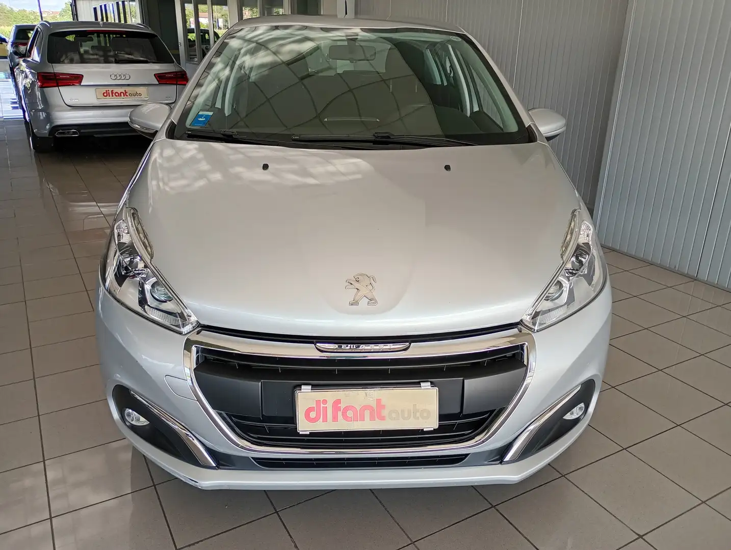 Peugeot 208 208 5p 1.6 Bluehdi 75cv Grigio - 2