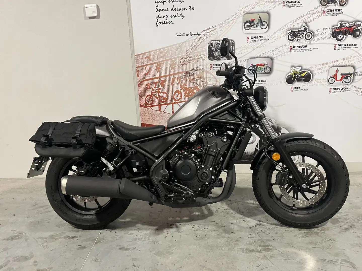 Honda CMX 500 Rebel in nieuwstaat met tassenset - 2