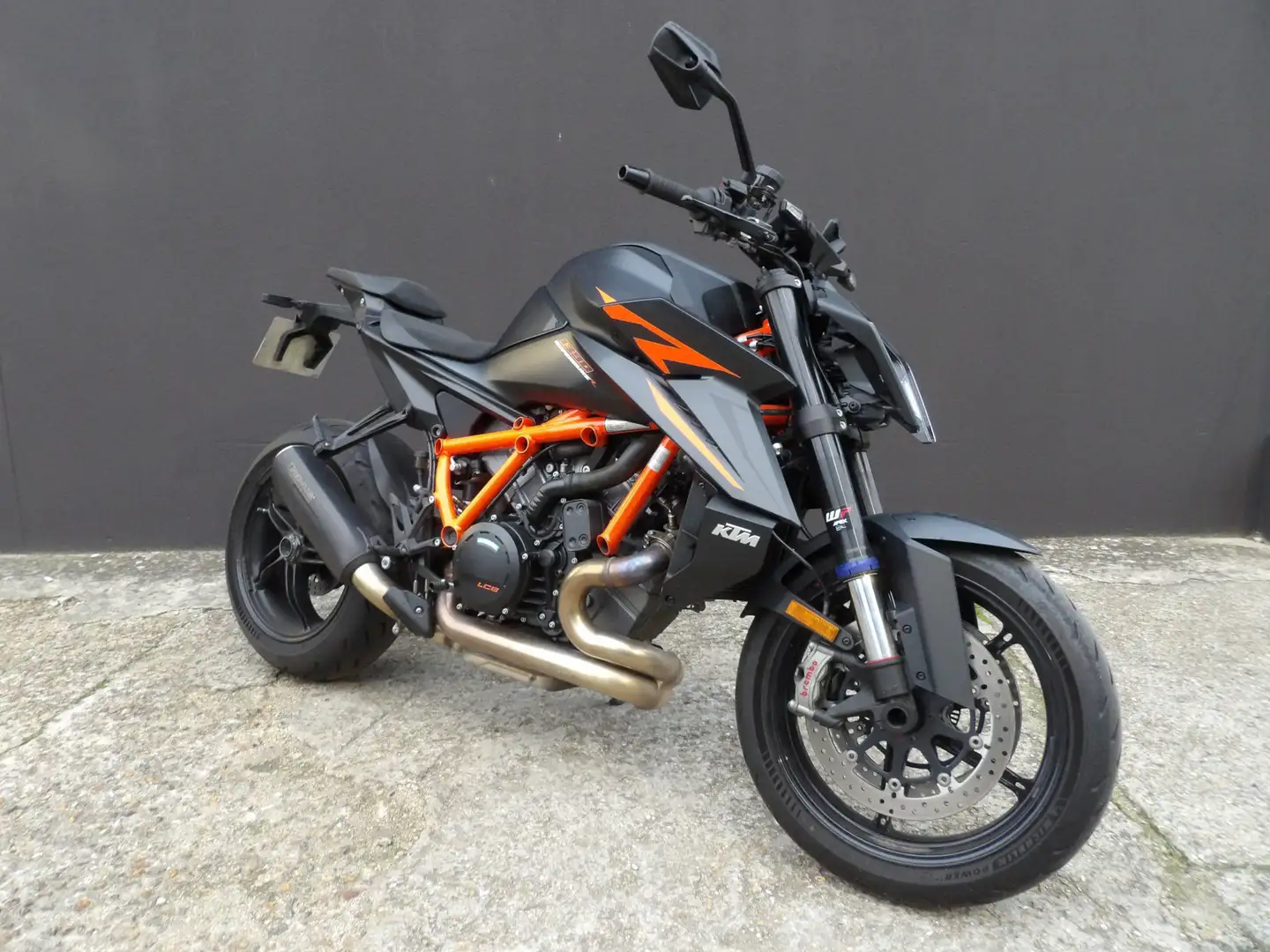 KTM 1390 Super Duke R EVO Schwarz - 2