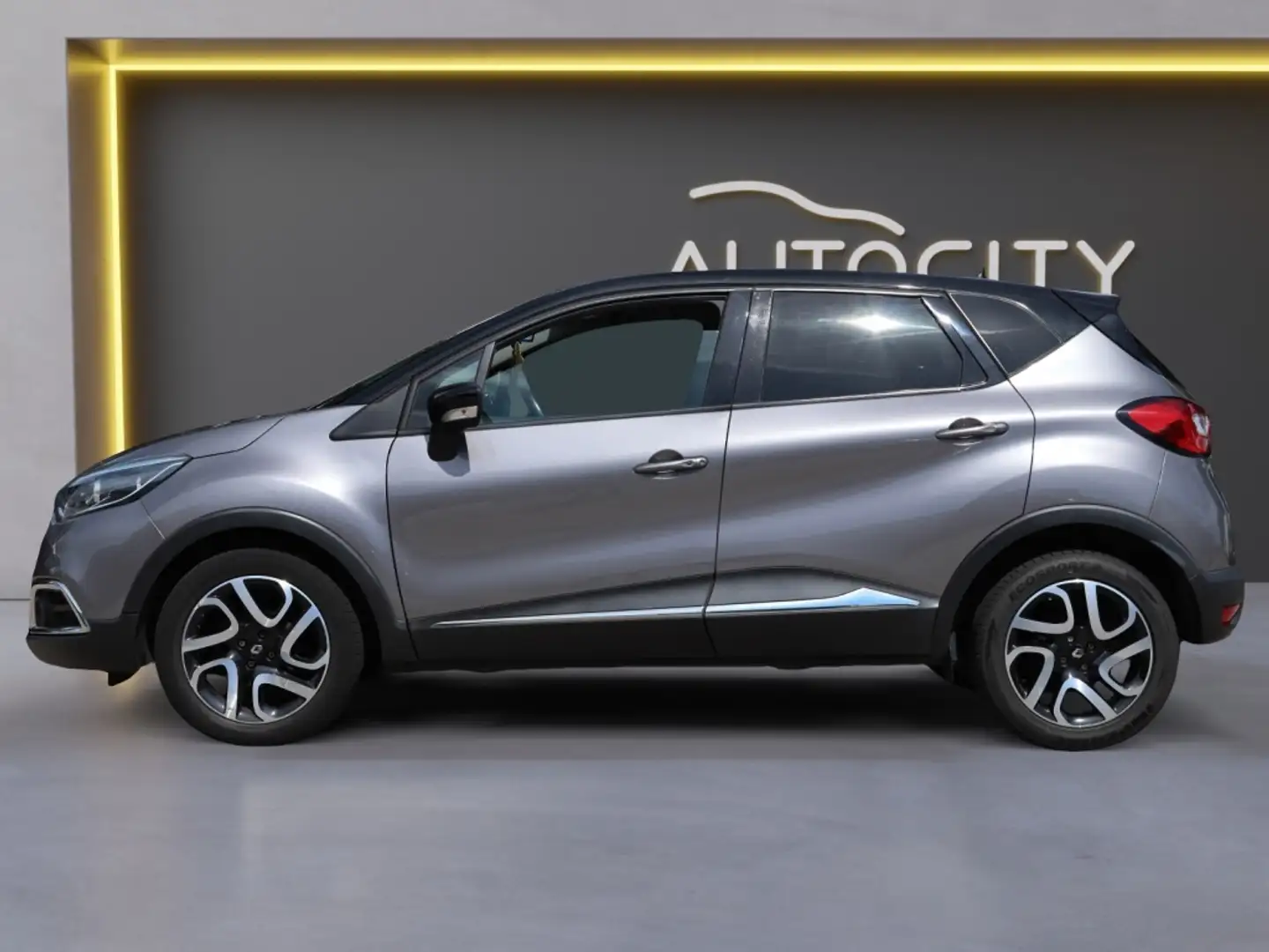 Renault Captur 0.9 TCe Xmod Leder l Camera l Navi Grau - 2