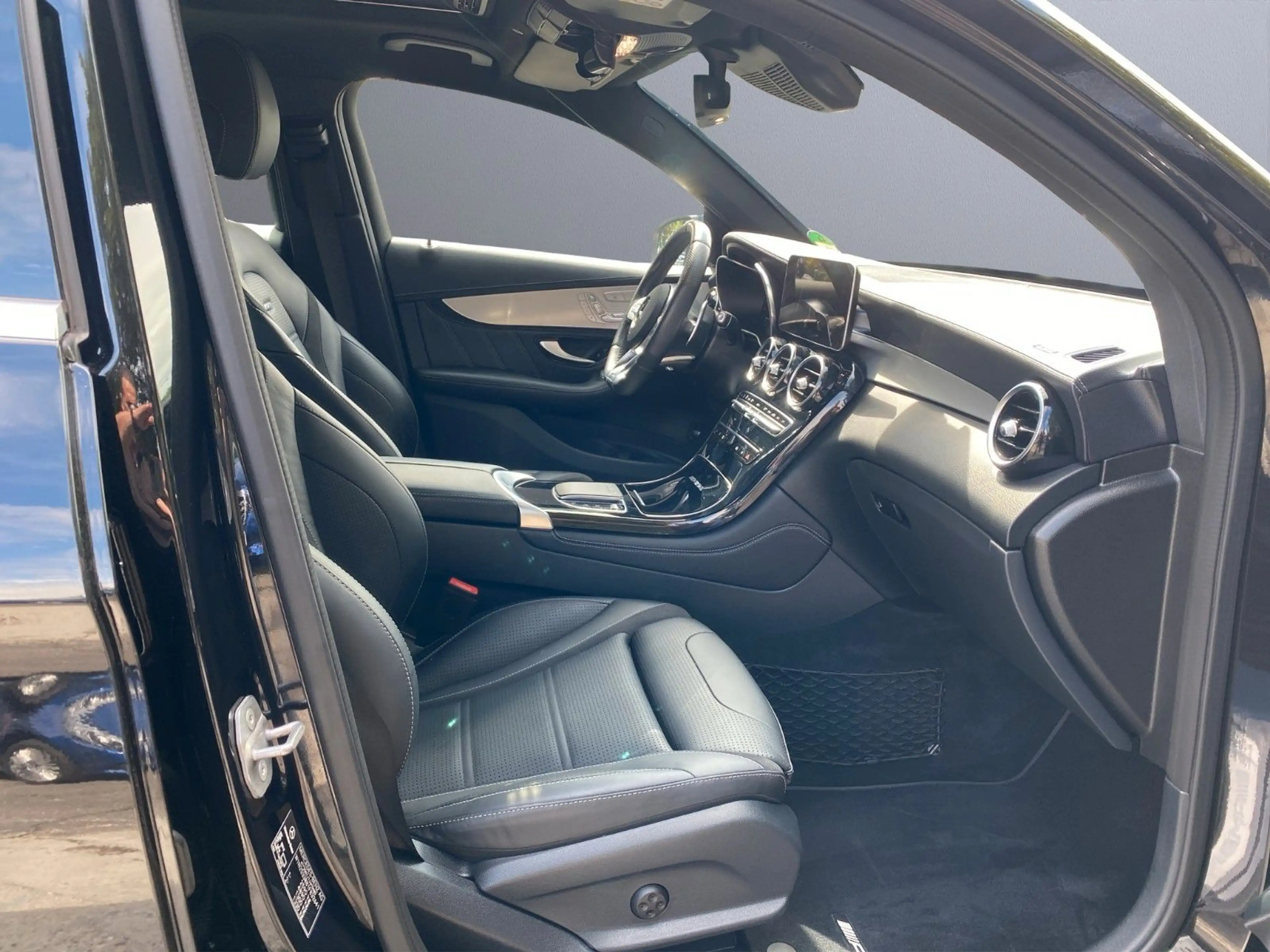 Mercedes-Benz GLC 63 AMG Coupe  4Matic V8*SD*ACC*360°K*Ahk*Led — photo 15