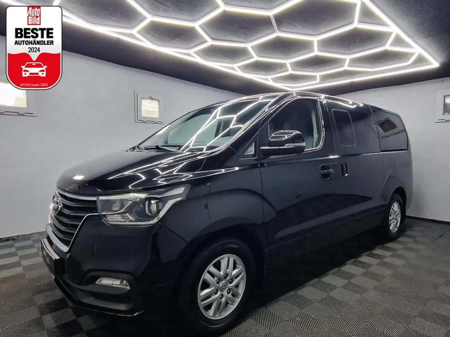 Hyundai H-1 Travel Trend|8 SITZE|AUTOM|NAVI|R-KAMERA| Чёрный - 1