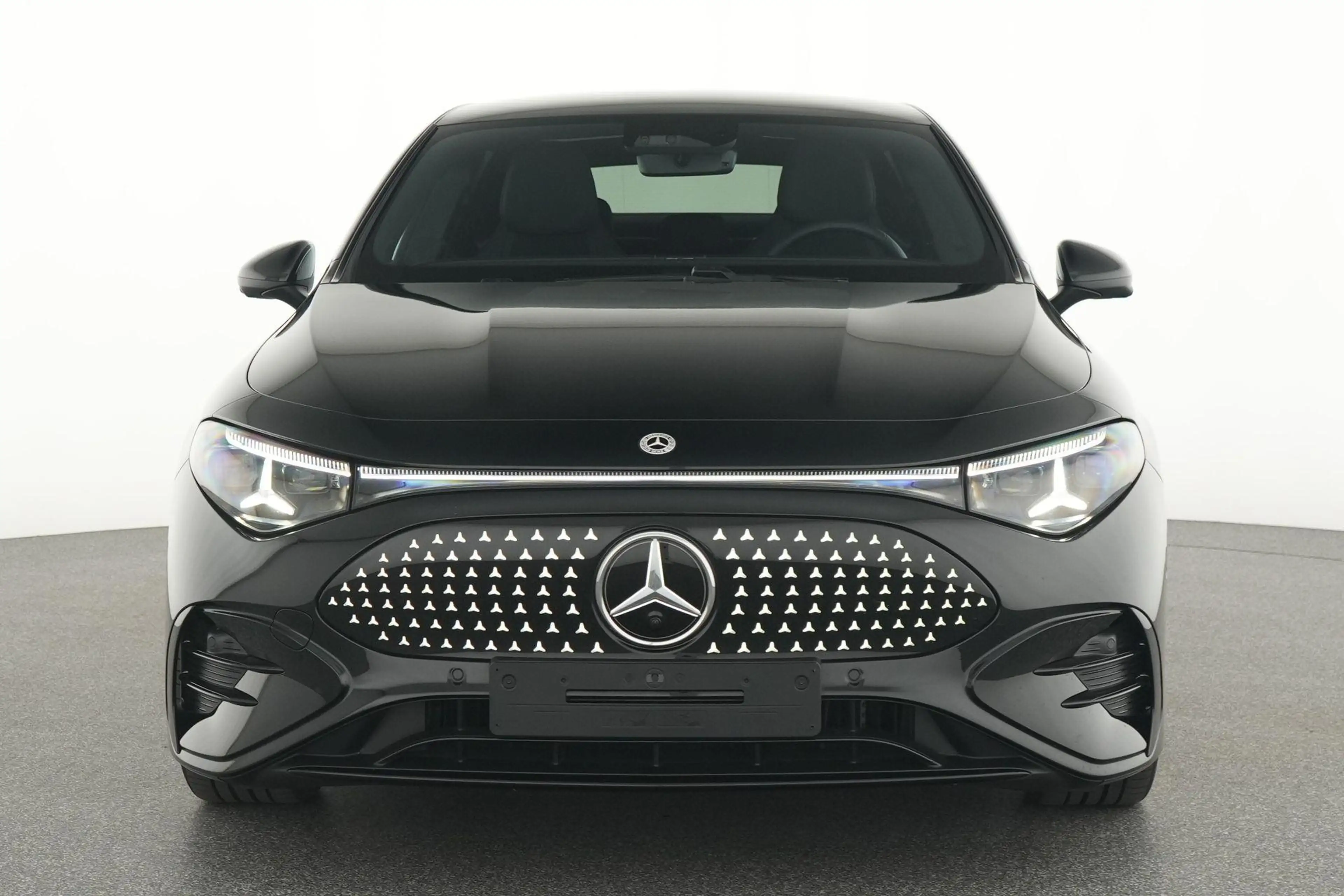Mercedes-Benz CLA 250 + AMG Line — photo 6