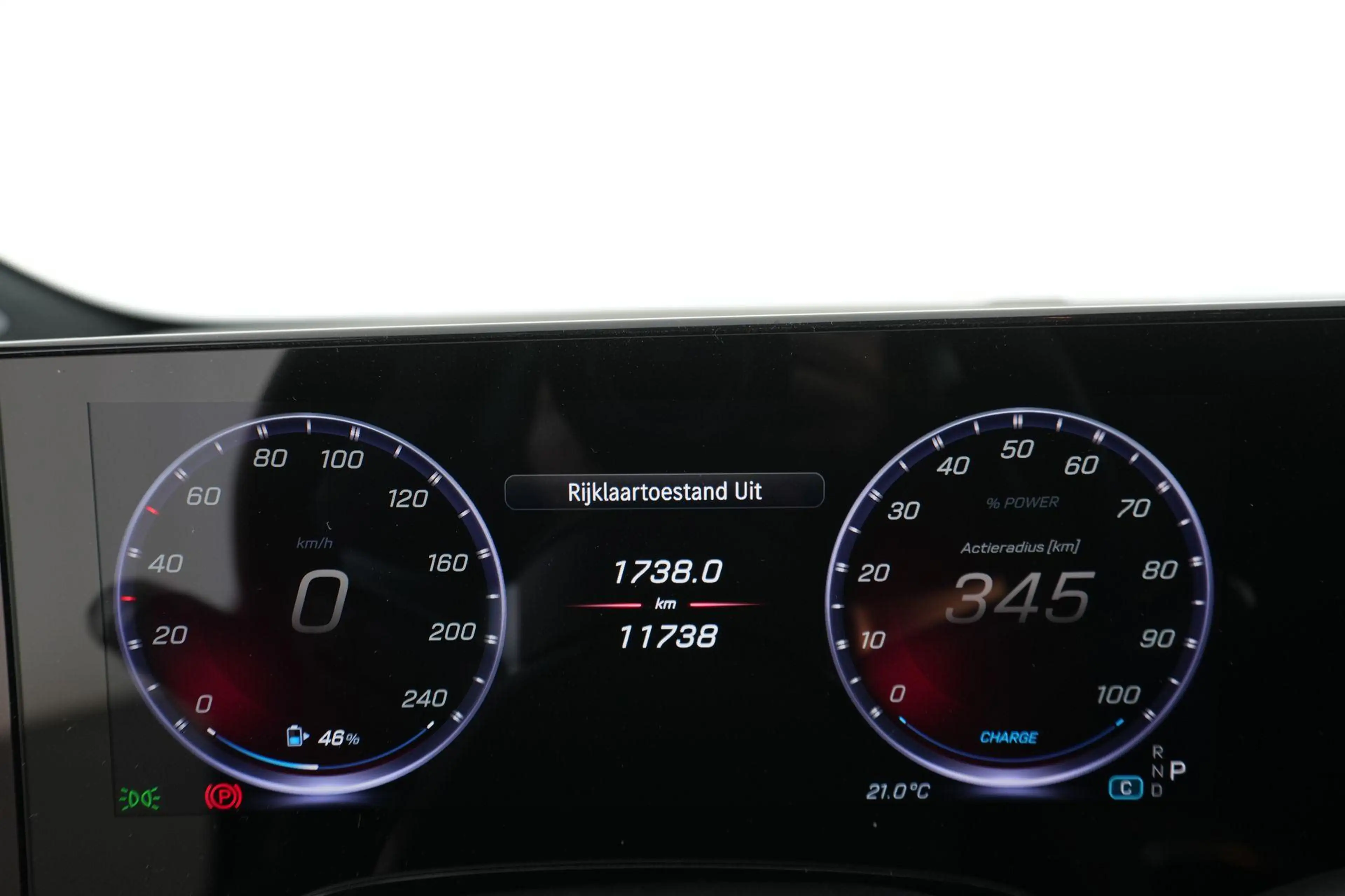 Mercedes-Benz CLA 250 + AMG Line — photo 14