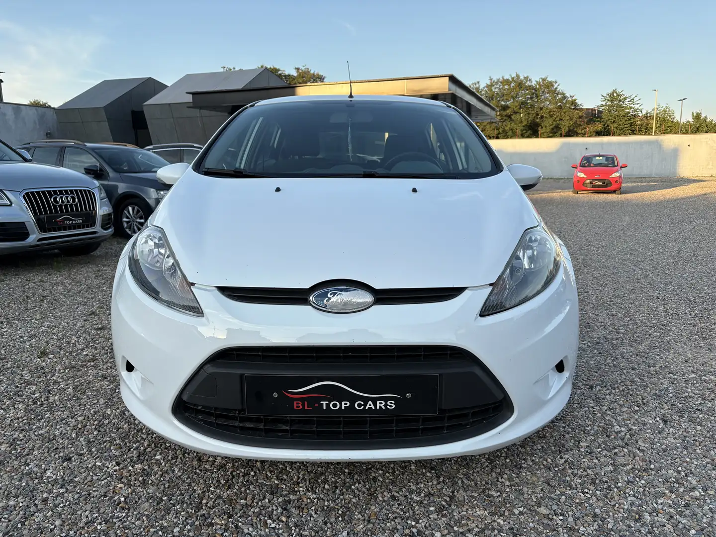 Ford Fiesta 1.6 TDCi Trend ECOnetic ** 12 Mois De Garantie ** Wit - 2