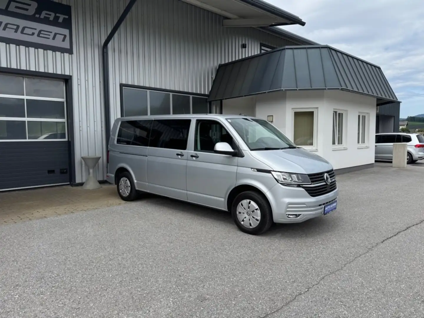Volkswagen T6 Kombi LR TDI DSG 4-Motion *2Schiebetüren,AHV* Silber - 1