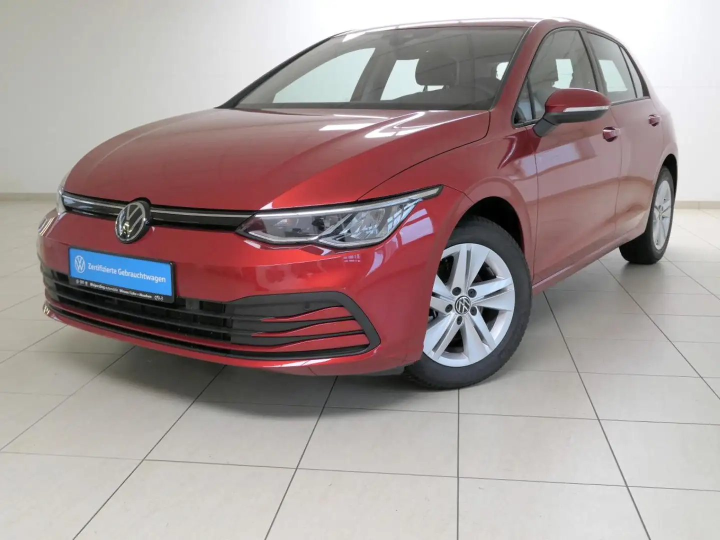Volkswagen Golf VIII 1.0 eTSI DSG Life Bluetooth Navi LED Rot - 2