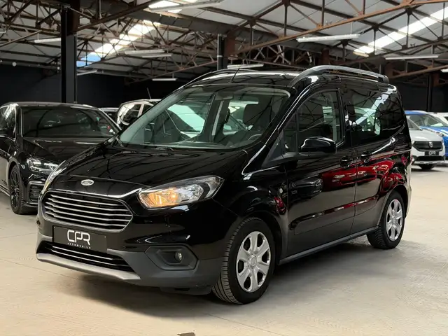 Ford Transit Courier 1.0 i * 5 PLACES * CLIM * ATT REMORQUE * GARANTIE