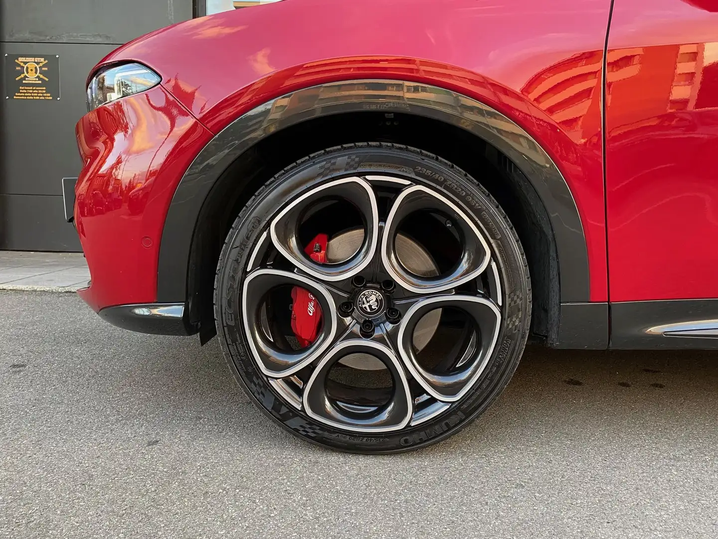 Alfa Romeo Tonale Tonale 1.5 160 CV MHEV TCT7 Edizione Speciale Rojo - 2