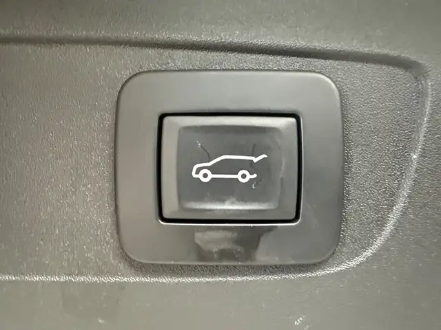 Opel Insignia view 8