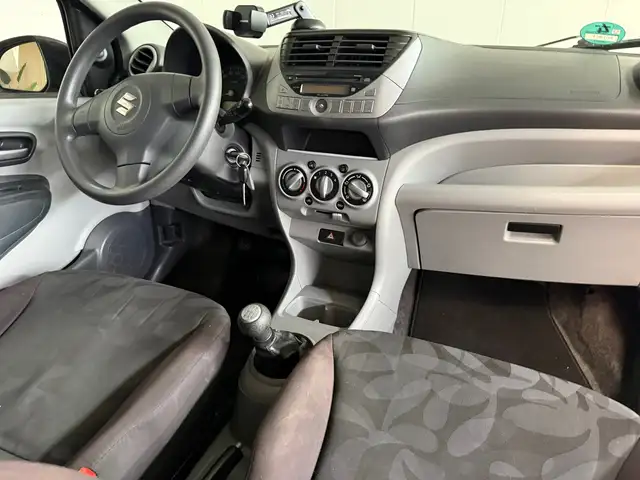 Suzuki Alto view 3