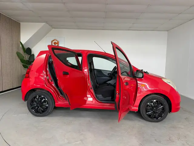 Suzuki Alto view 9